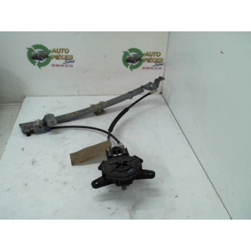 Leve vitre mecanique arriere gauche PEUGEOT 106 PHASE 2 d’occasion