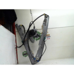 Leve vitre electrique avant droit RENAULT CLIO 3 PHASE 1 d’occasion