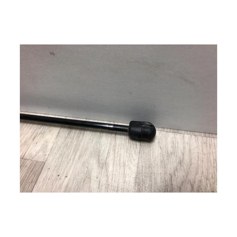 Verin de coffre droit MERCEDES CLASSE B 245 PHASE 2 d’occasion
