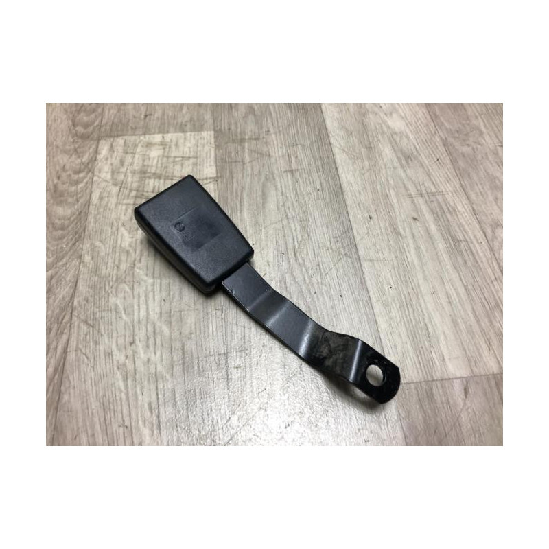 Attache ceinture avant droit VOLKSWAGEN FOX d’occasion