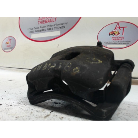Etrier avant gauche (freinage) NISSAN  d’occasion