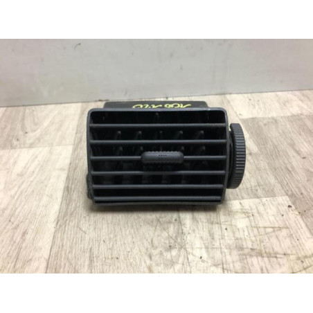 Aerateur tableau de bord avant gauche VOLKSWAGEN FOX d’occasion