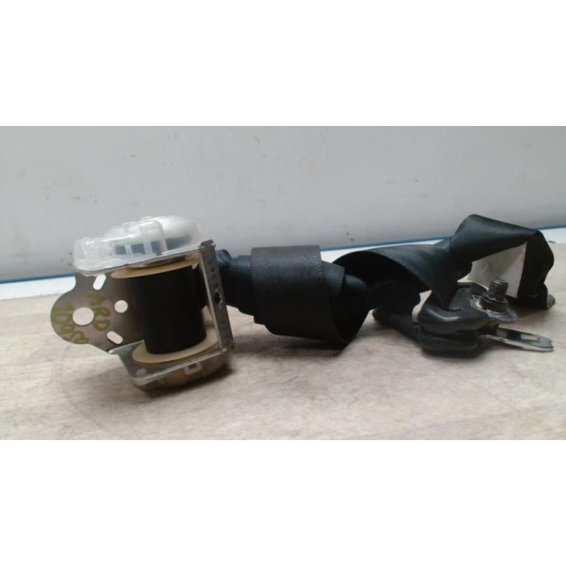 Ceinture arriere droit SUZUKI SWIFT 4 d’occasion