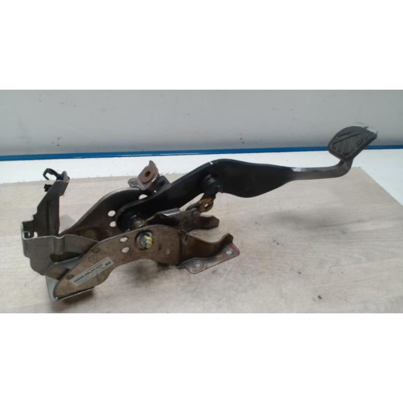 Pedalier de frein SUZUKI SWIFT 4 d’occasion