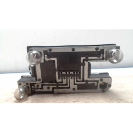 Platine feu arriere droit RENAULT CLIO 1 PHASE 3 d’occasion