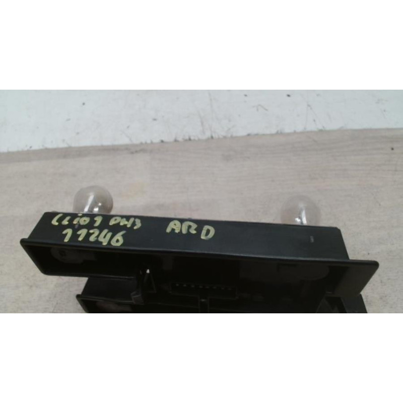 Platine feu arriere droit RENAULT CLIO 1 PHASE 3 d’occasion