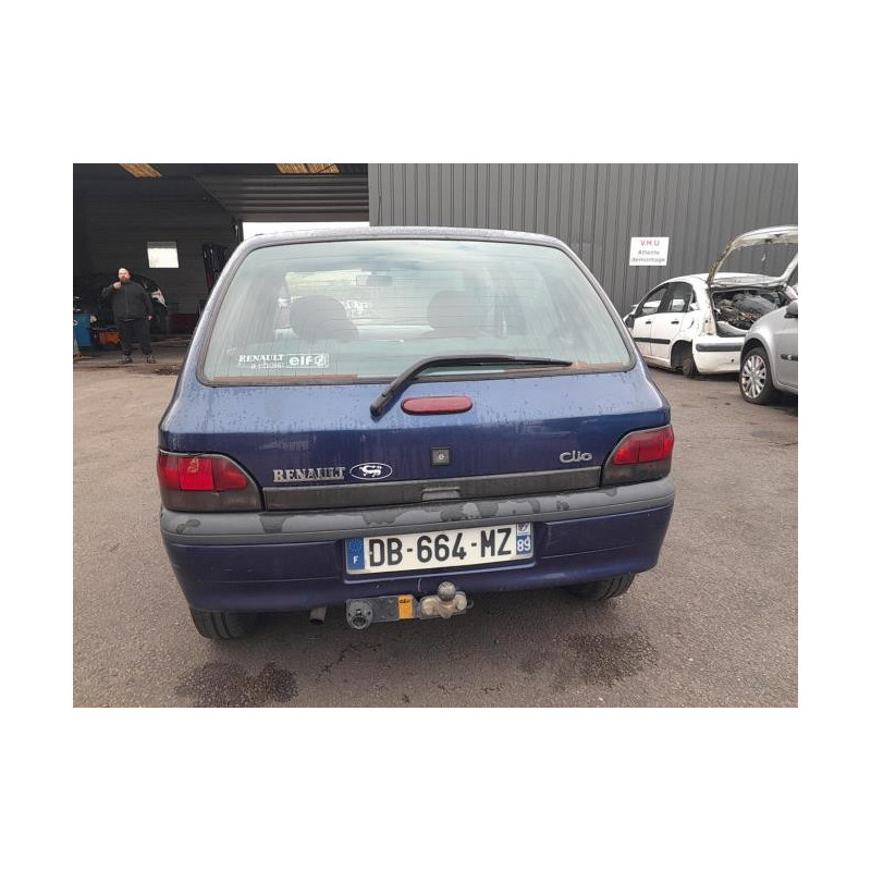Platine feu arriere droit RENAULT CLIO 1 PHASE 3 d’occasion
