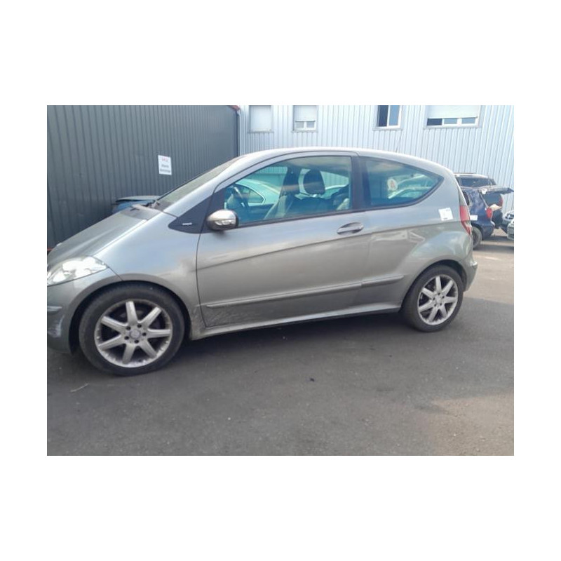 Autoradio d'origine MERCEDES CLASSE A 169 PHASE 1 d’occasion