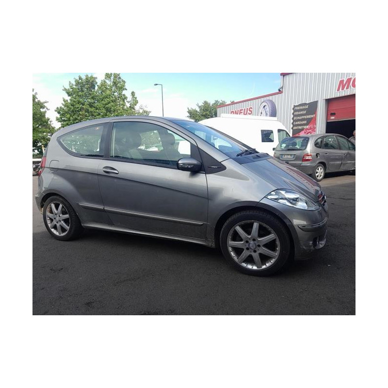 Autoradio d'origine MERCEDES CLASSE A 169 PHASE 1 d’occasion