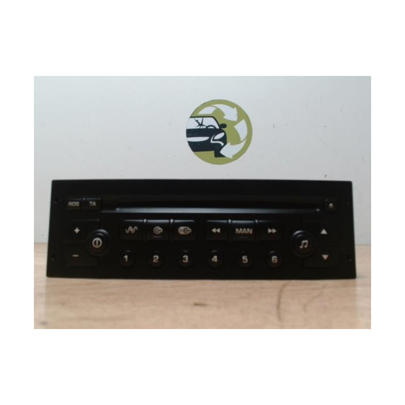 Autoradio d'origine PEUGEOT 1007 d’occasion