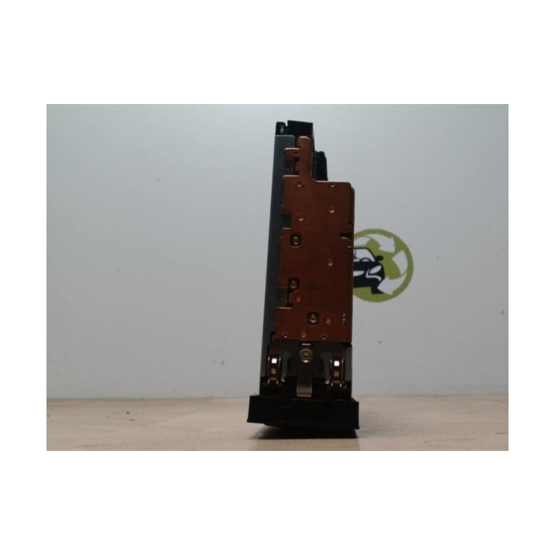 Autoradio d'origine PEUGEOT 1007 d’occasion