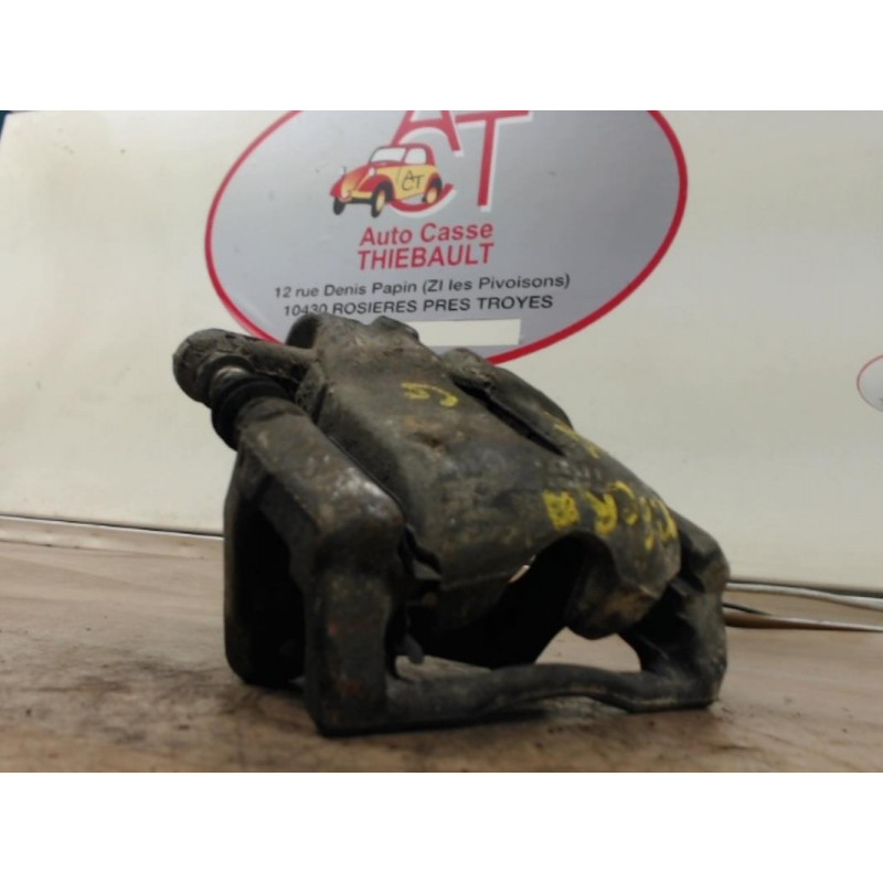 Etrier avant gauche (freinage) NISSAN  d’occasion