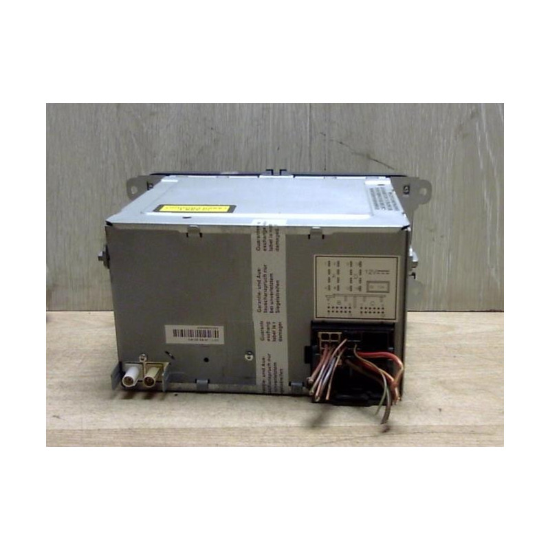 Autoradio d'origine VOLKSWAGEN GOLF 5 d’occasion