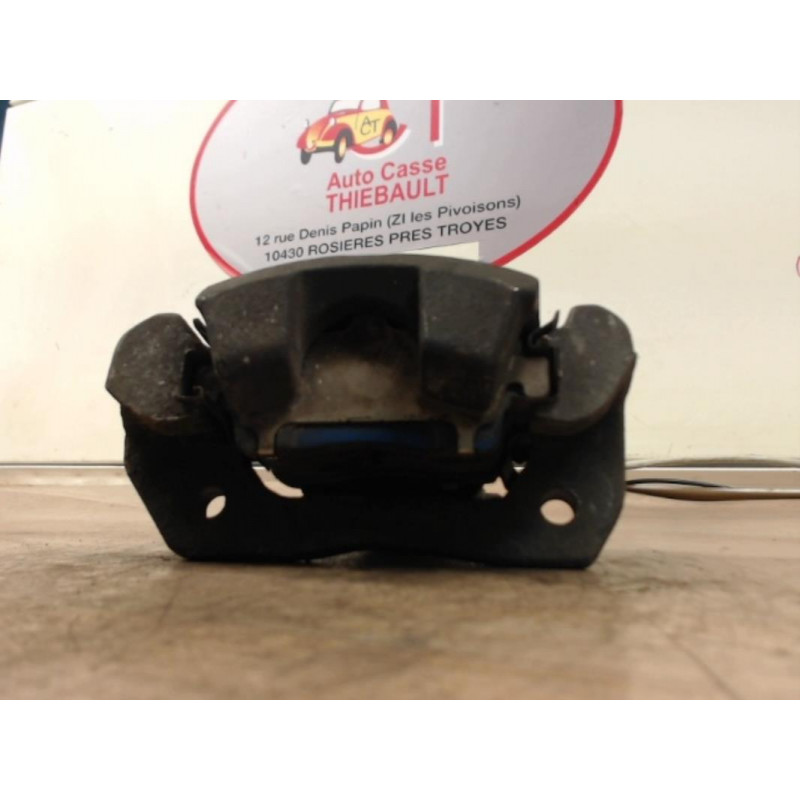 Etrier avant gauche (freinage) TOYOTA YARIS D4D d’occasion