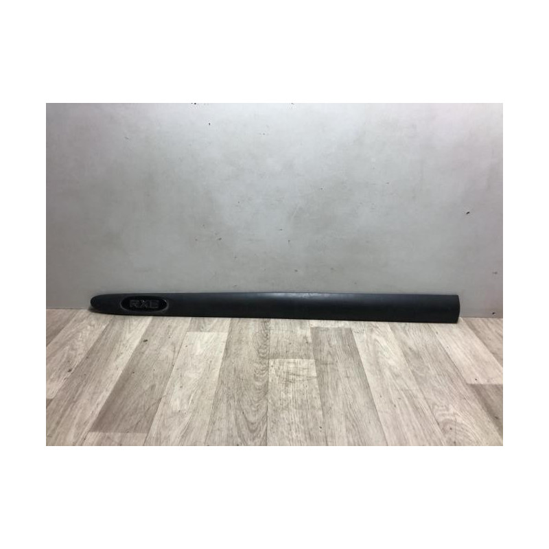 Baguette de porte avant gauche RENAULT CLIO 2 PHASE 1 d’occasion