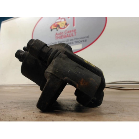 Etrier avant gauche (freinage) TOYOTA  d’occasion