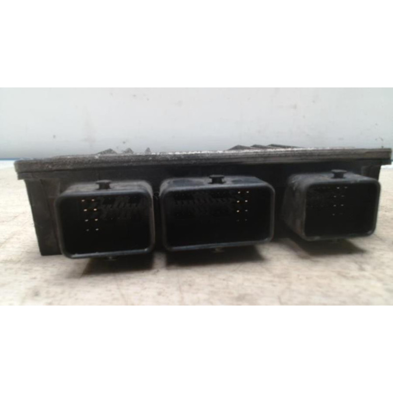 Calculateur moteur RENAULT TWINGO 2 PHASE 1 d’occasion