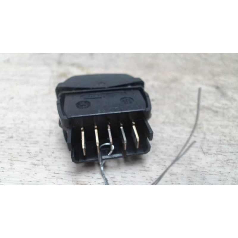 Interrupteur de leve vitre avant gauche CITROEN XSARA PICASSO PHASE 2 d’occasion