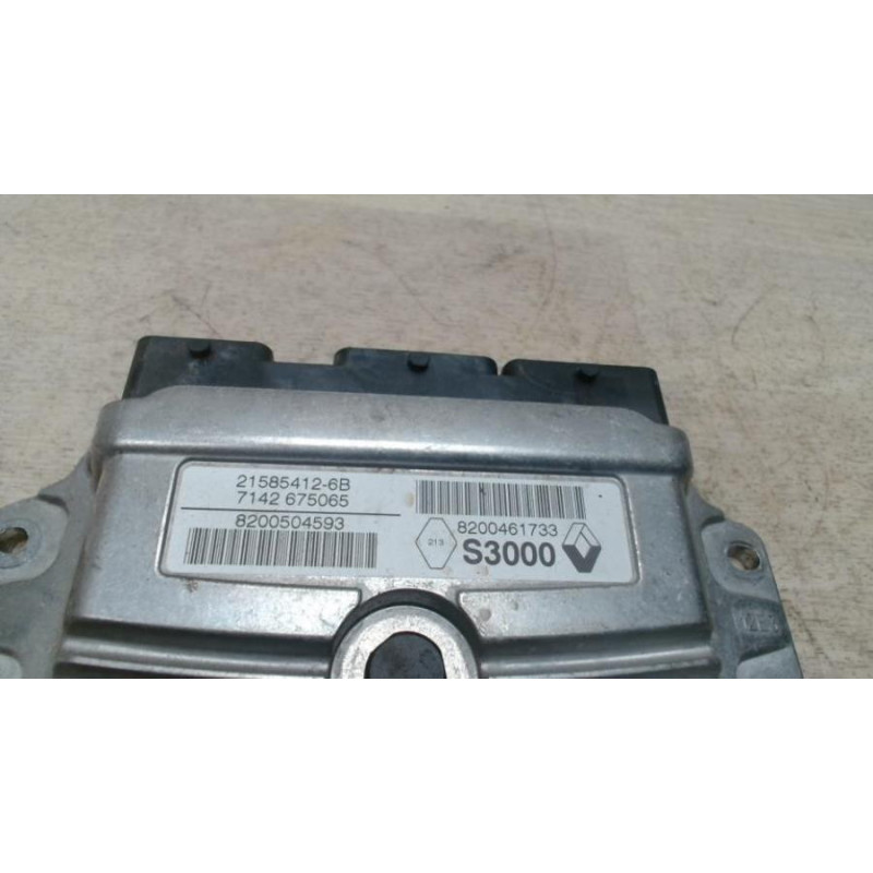 Calculateur moteur RENAULT CLIO 3 PHASE 1 d’occasion