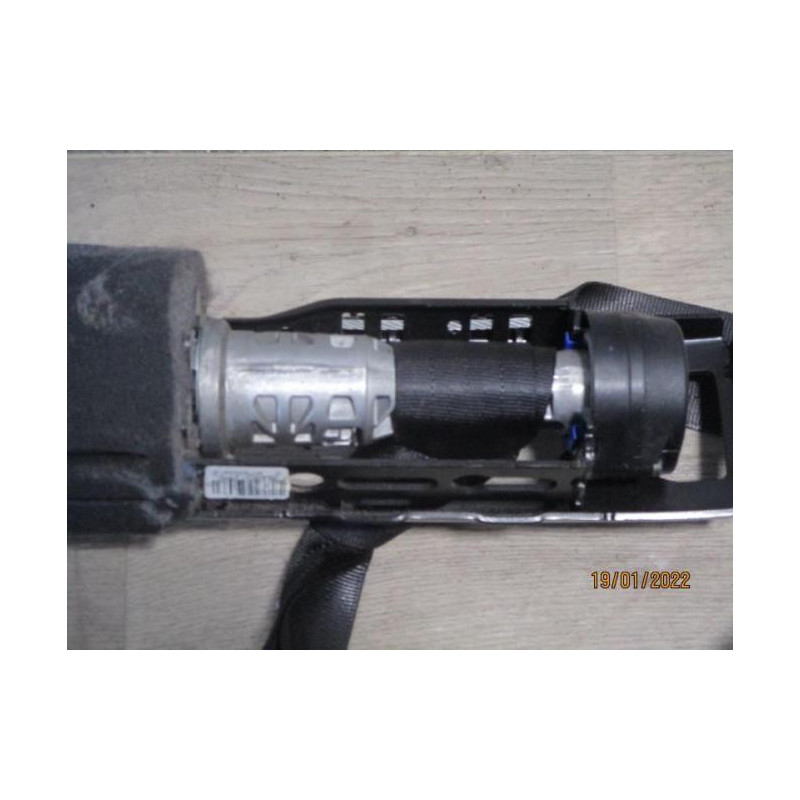 Pretensionneur de ceinture avant gauche VOLVO V 50 PHASE 2 BREAK d’occasion