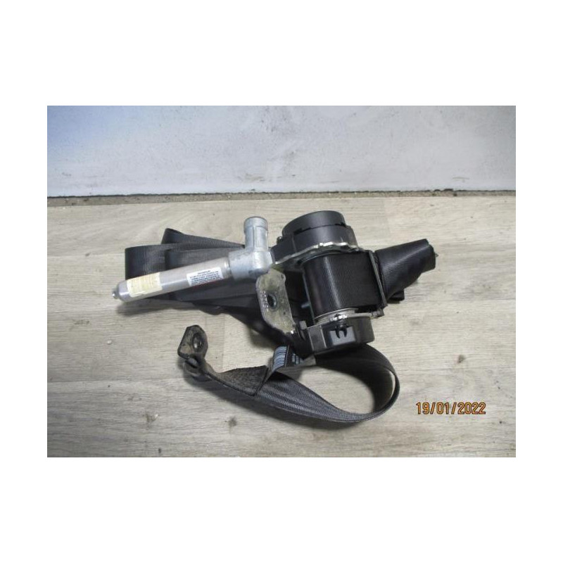 Pretensionneur de ceinture arriere droit VOLVO V 50 PHASE 2 BREAK d’occasion