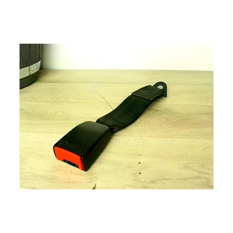 Attache ceinture arriere centrale PEUGEOT 306 PHASE 2 d’occasion