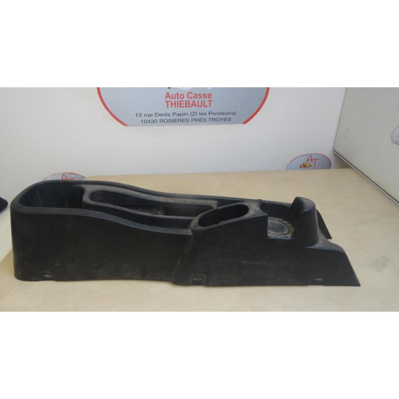 Console central (interieur plastique) PEUGEOT BIPPER TEPEE d’occasion