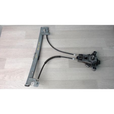 Leve vitre mecanique arriere droit CITROEN SAXO PHASE 1 d’occasion
