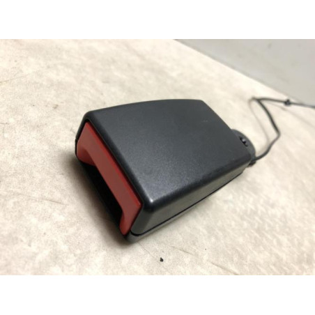 Attache ceinture centrale avant RENAULT TWINGO 3 PHASE 1 d’occasion