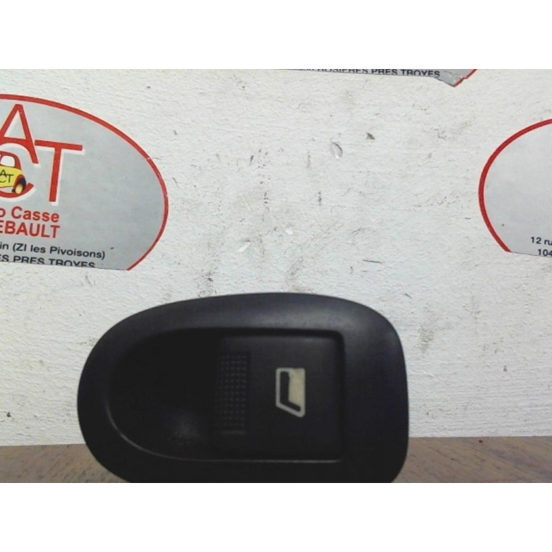 Interrupteur de leve vitre arriere gauche OPEL CORSA (D) PHASE 1 d’occasion