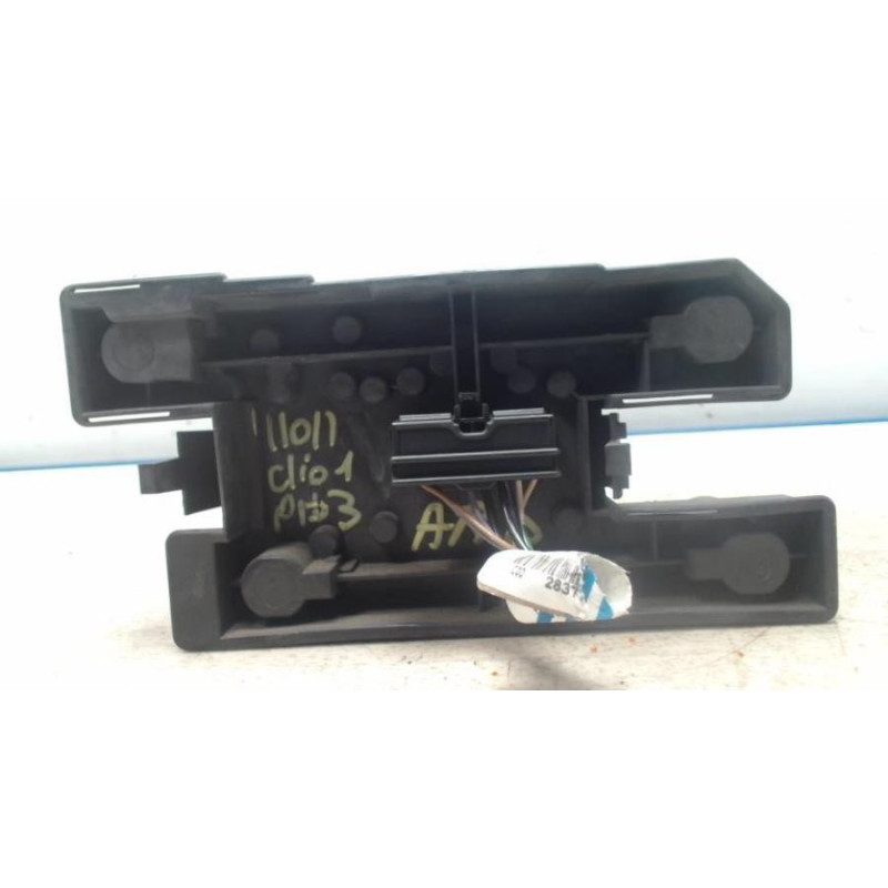 Platine feu arriere droit RENAULT CLIO 1 PHASE 3 d’occasion