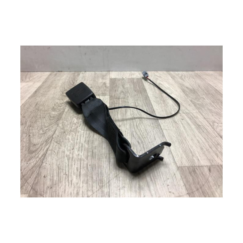 Attache ceinture arriere gauche RENAULT TWINGO 3 PHASE 1 d’occasion