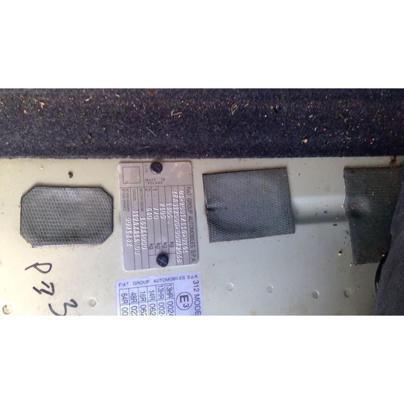 Verin de coffre droit FIAT 500 2 PHASE 1 d’occasion