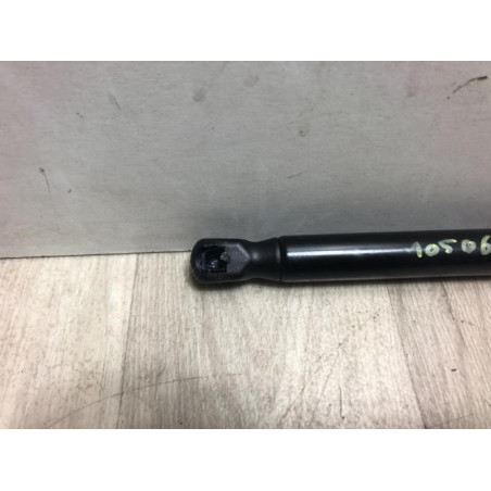 Verin de coffre droit VOLKSWAGEN GOLF PLUS PHASE 1 d’occasion
