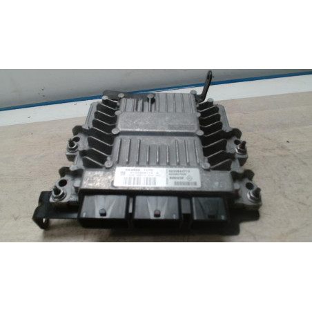 Calculateur moteur RENAULT SCENIC 2 PHASE 2 d’occasion