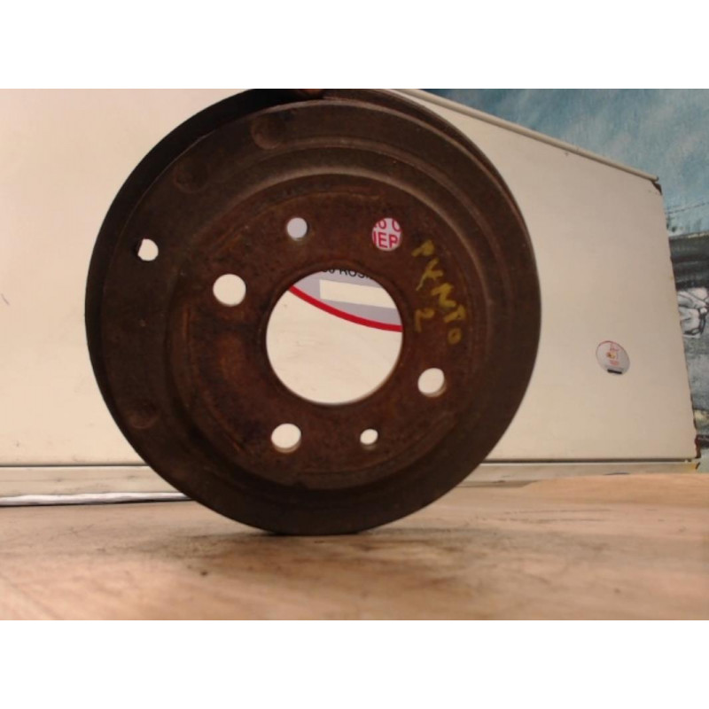 Tambour arriere FIAT PUNTO II PHASE 1 d’occasion