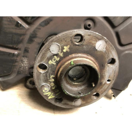 Fusee avant gauche VOLKSWAGEN GOLF PLUS PHASE 1 d’occasion