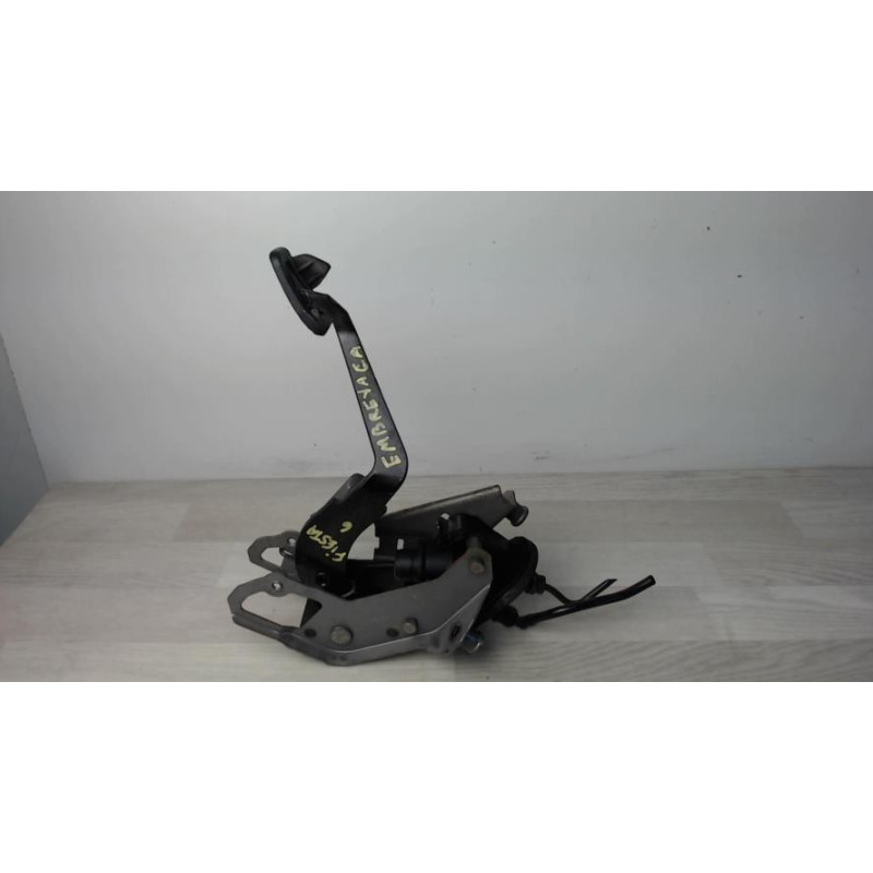Pedalier d'embrayage FORD FIESTA 6 PHASE 1 d’occasion