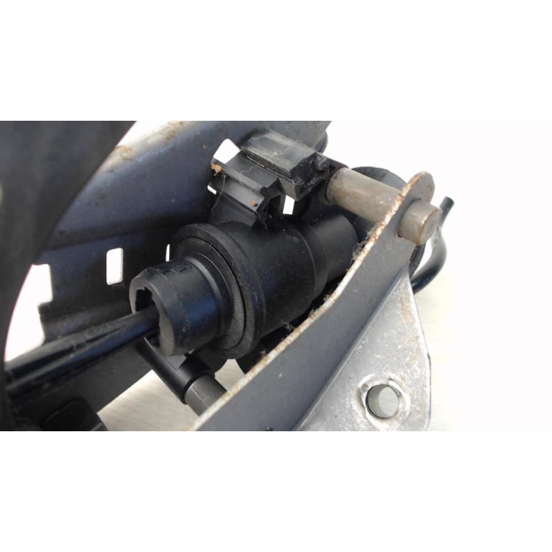 Pedalier d'embrayage FORD FIESTA 6 PHASE 1 d’occasion