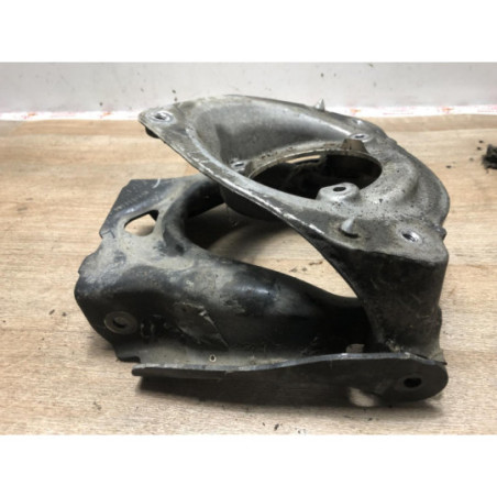 Bras de suspension superieur avant droit CITROEN C6 d’occasion