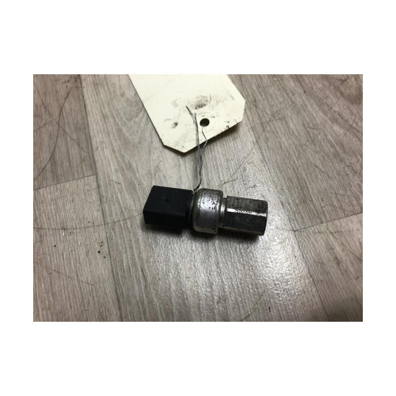 Pressostat de climatisation VOLKSWAGEN POLO 5 PHASE 1 d’occasion