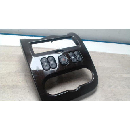 Facade autoradio DACIA DUSTER 1 PHASE 1 d’occasion