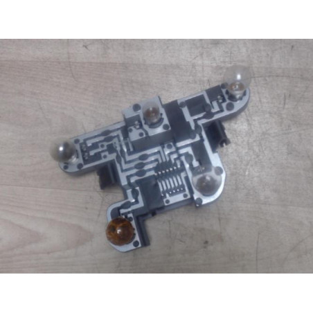 Platine feu arriere droit RENAULT MEGANE 1 PHASE 2 d’occasion