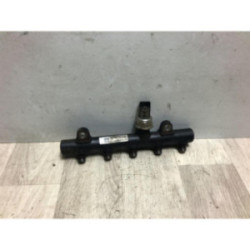 Rampe injection PEUGEOT 407 PHASE 1 d’occasion