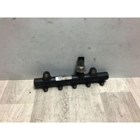 Rampe injection PEUGEOT 407 PHASE 1 d’occasion