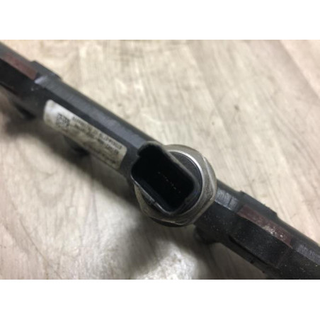 Rampe injection PEUGEOT 407 PHASE 1 d’occasion
