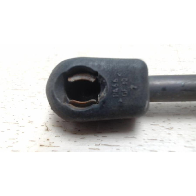 Verin de coffre FORD C-MAX 1 PHASE 1 d’occasion