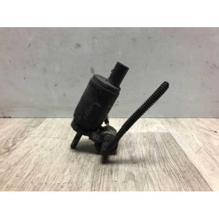 Pompe lave glace avant VOLKSWAGEN FOX d’occasion