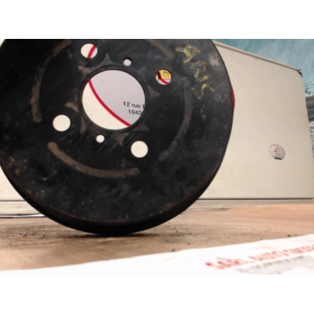 Tambour arriere TOYOTA YARIS I PHASE 1 d’occasion