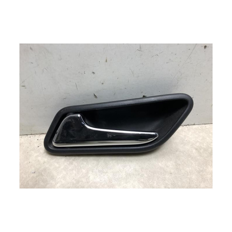Poignee interieur arriere gauche MERCEDES CLASSE A 169 PHASE 1 d’occasion